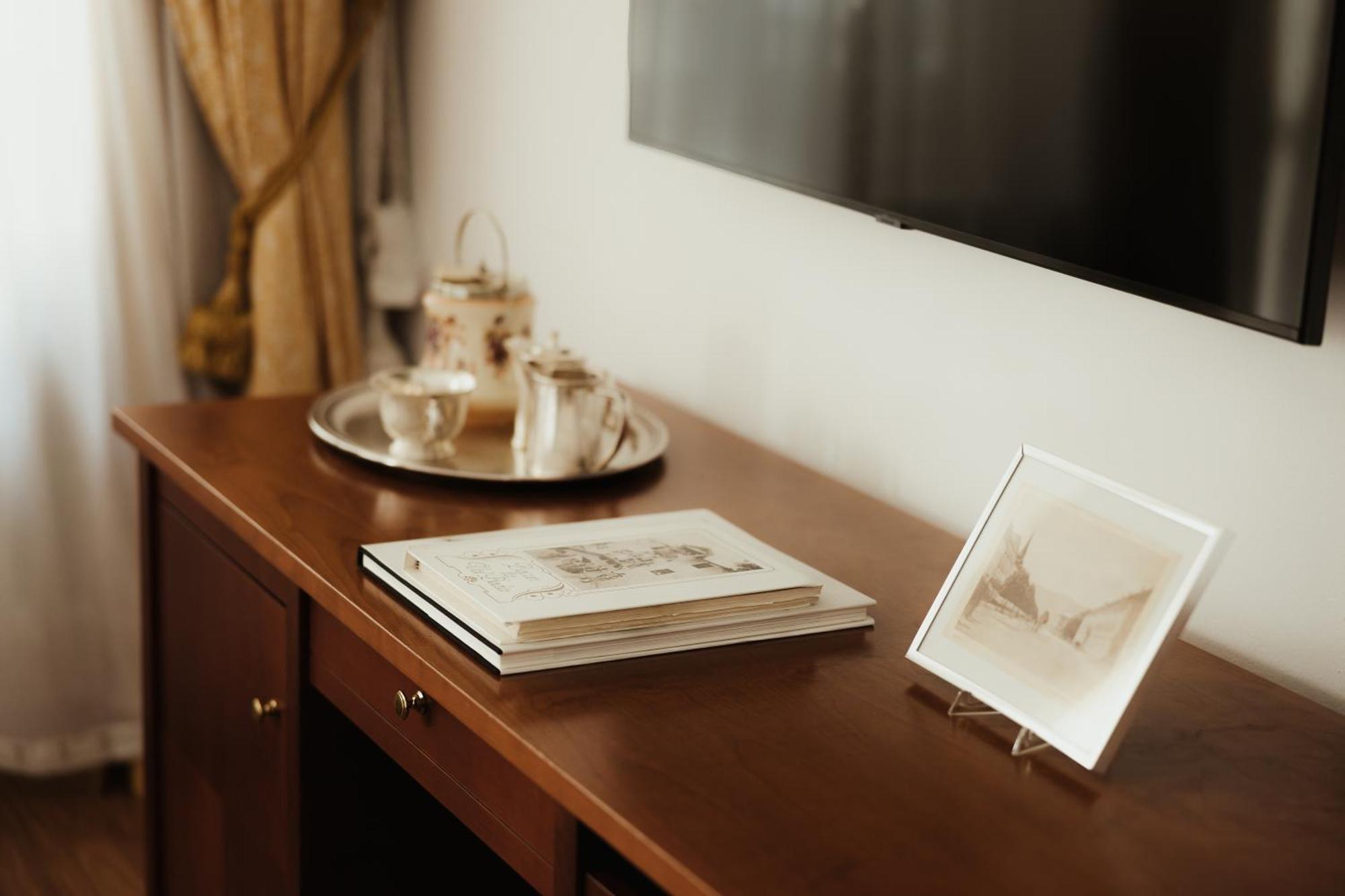 Corso Am Graben Hotel Bruneck Buitenkant foto