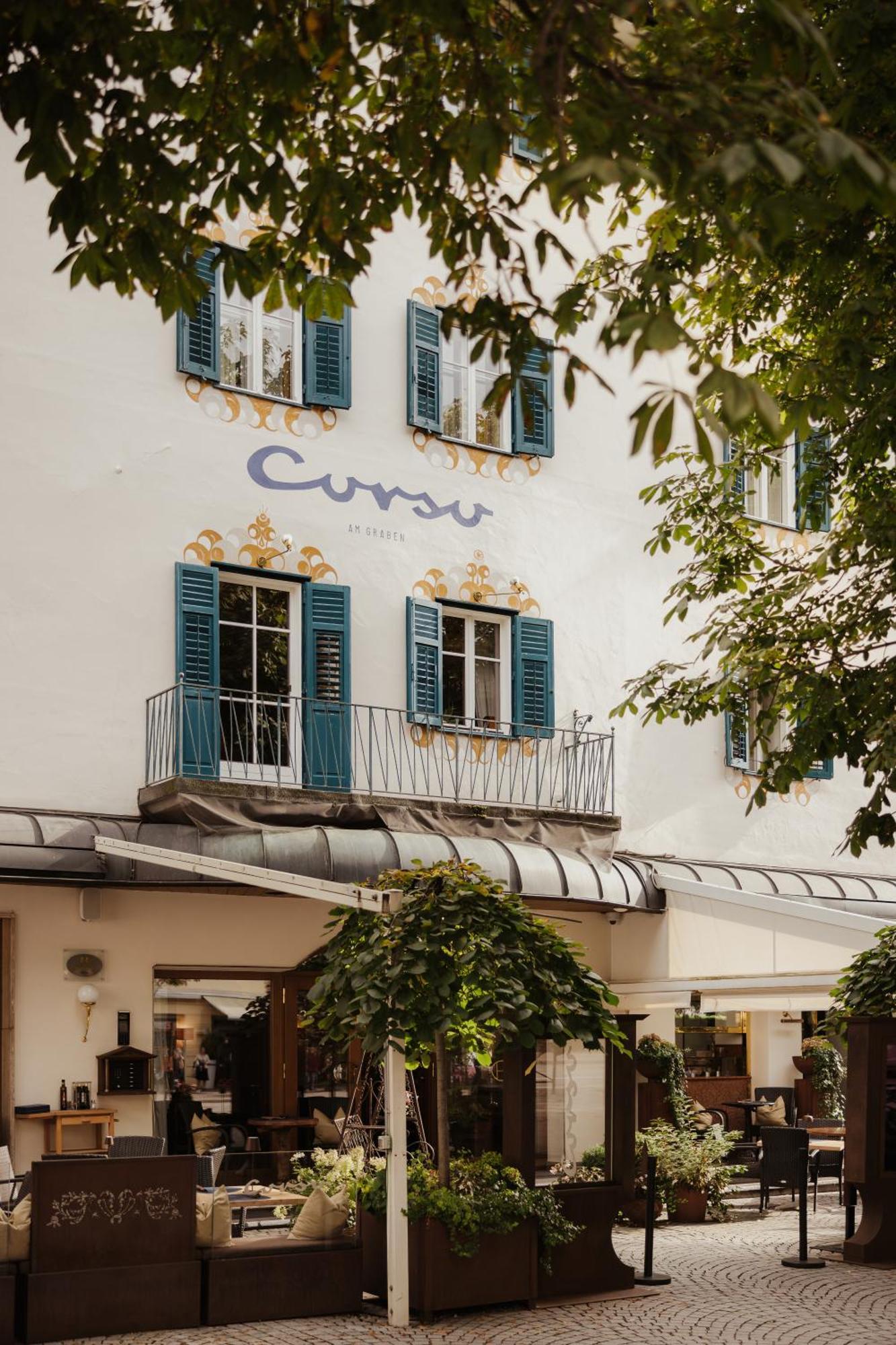 Corso Am Graben Hotel Bruneck Buitenkant foto