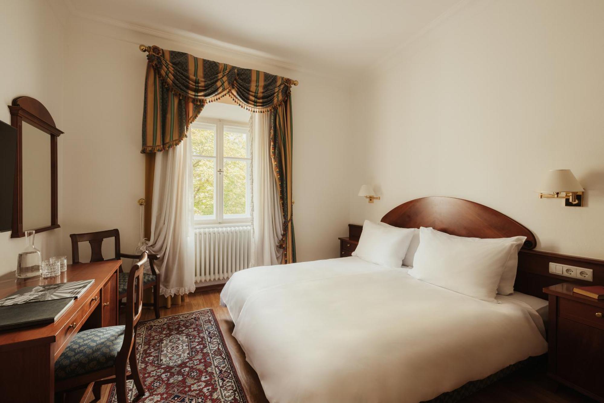 Corso Am Graben Hotel Bruneck Buitenkant foto
