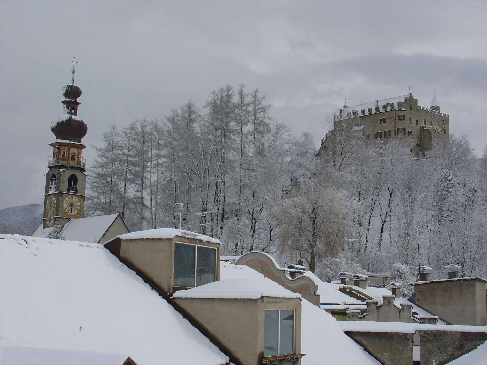Corso Am Graben Hotel Bruneck Buitenkant foto