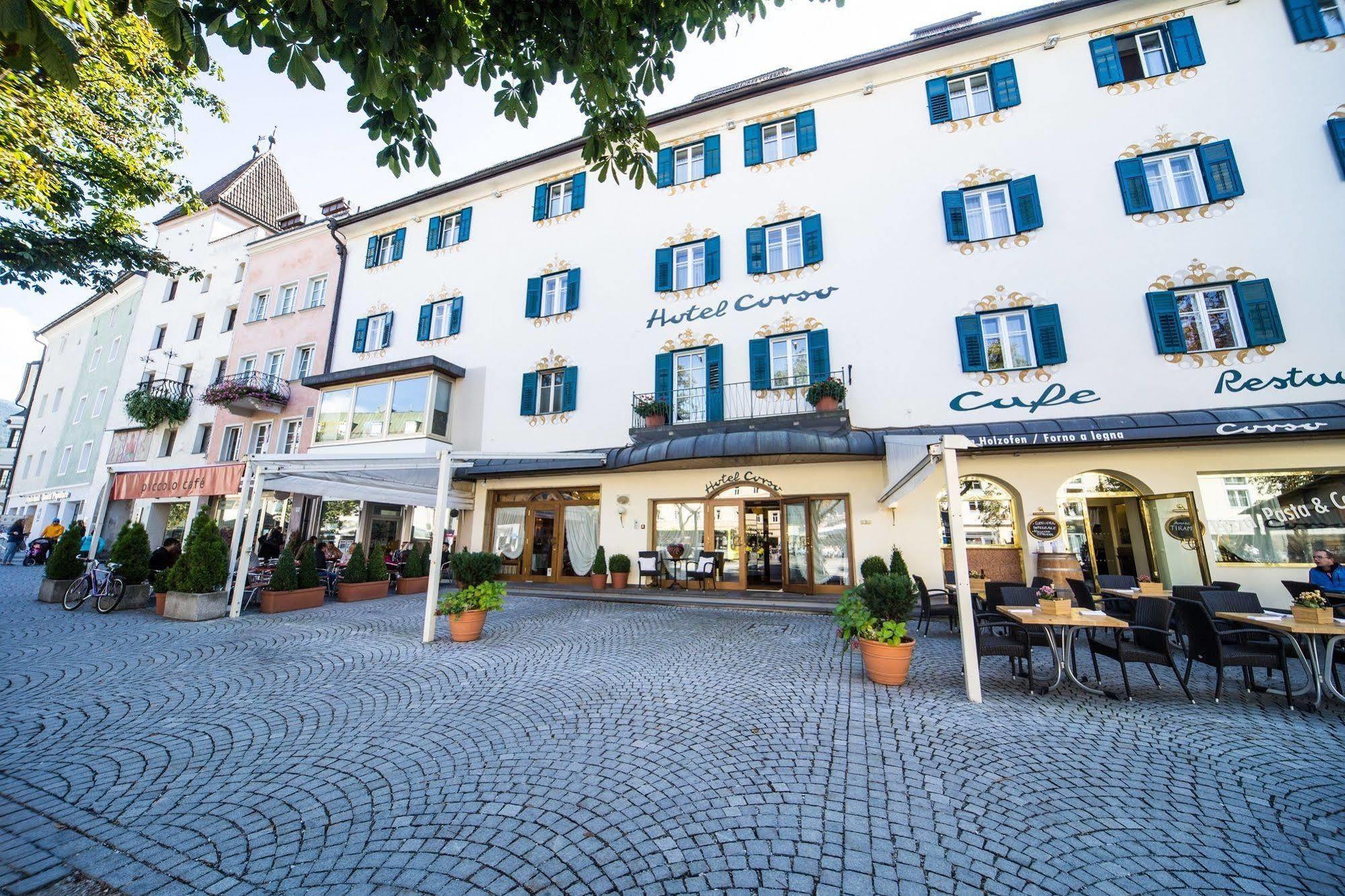 Corso Am Graben Hotel Bruneck Buitenkant foto